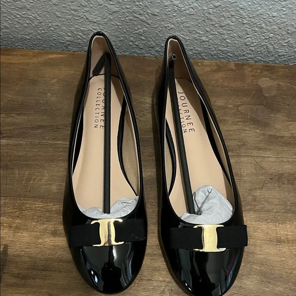 Journey collection Kim Black Patent Leather Women's Flats size 11 - Picture 2 of 7